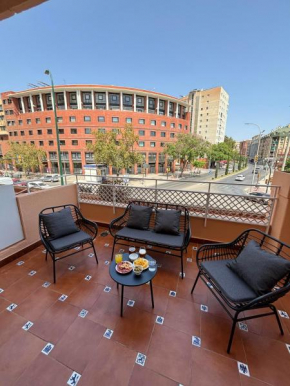 Piso céntrico con parking privado y terraza super